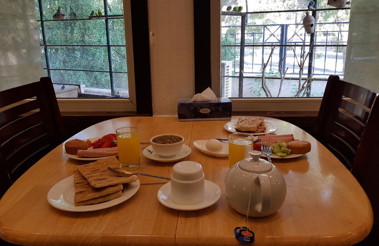 میز صبحانه هتل فلامینگو کیش