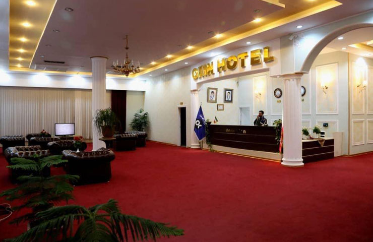 پذیرش هتل‌ آپارتمان اکسین محمودآباد