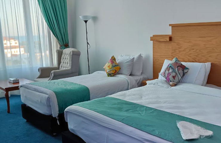 اتاق سه تخته هتل بین المللی کیش رو به دریا